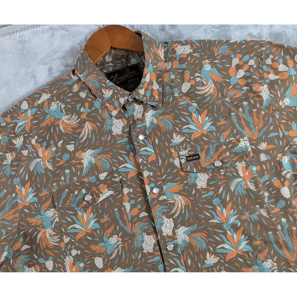 Howler Bros Shirt Men Large H Bar B Gallos Galore Print Western Pearl Snap